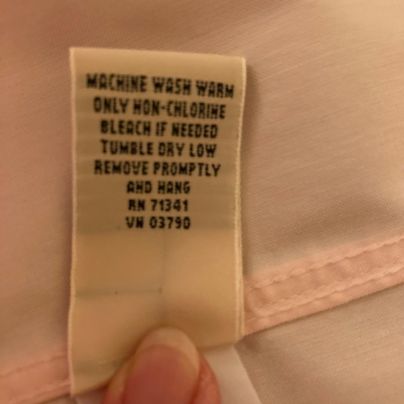 LLBean "Wrinkle Resist" Light Pink Button-front Shirt, size M - Picture 8 of 9